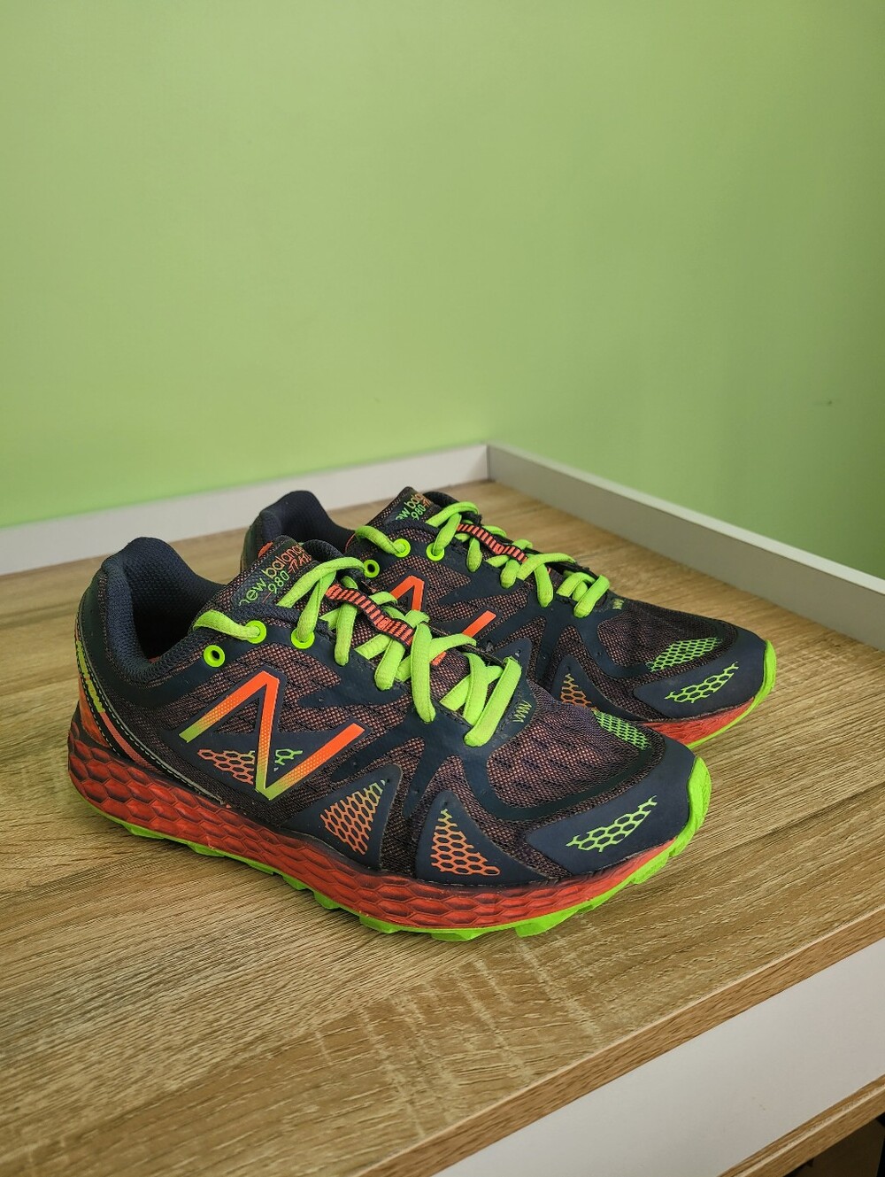 New Balance Fresh Foam Trail Running Shoes 7.5 Athletic Sneakers